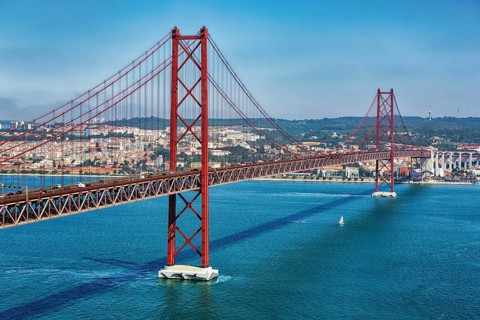 Bridge of 25 April