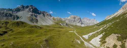 Panorama in Val Mora with Doess Radond