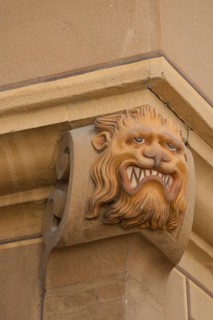 Historic Envy Head
