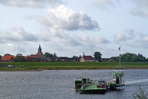 Kleine Elbfaehre near Schnackenburg