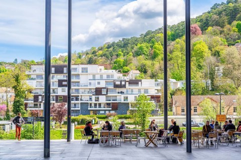 Cafe at the Cite des Arts et de la Culture by architect Kengo Kuma