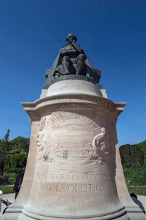 Statue of Jean Baptiste de Lamarck