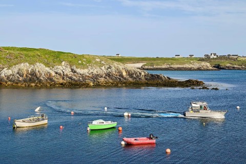 Boats in bay at Lampaul