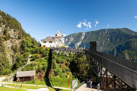 Hannes-Andross Bridge to the Skywalk viewing platform