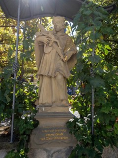 Statue