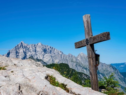 Feldkogel summit cross