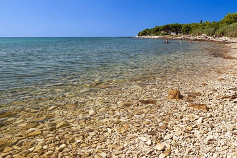 Beach on the stone coast of Beach Kastanija