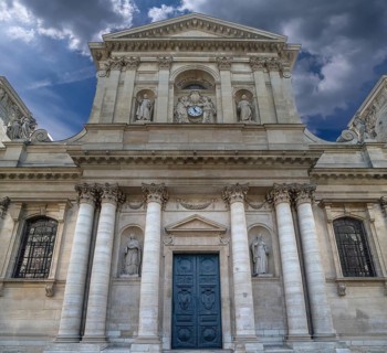 Facade of the baroque chapel of the Sorbonne