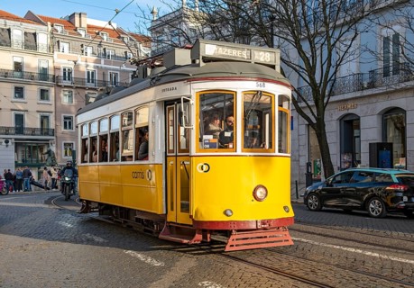 Tram at Praca Luis de Camoes