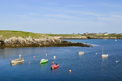 Boats in bay at Lampaul