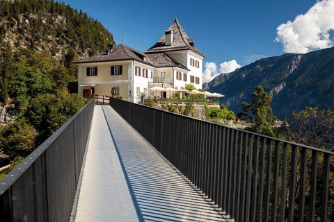 Hannes-Andross Bridge to the Skywalk viewing platform