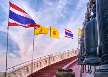 Row of Thai national