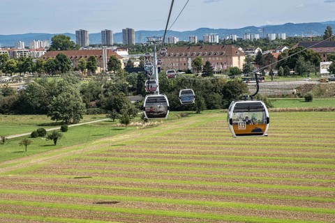 Cable car over the grounds of the Federal Horticultural Show