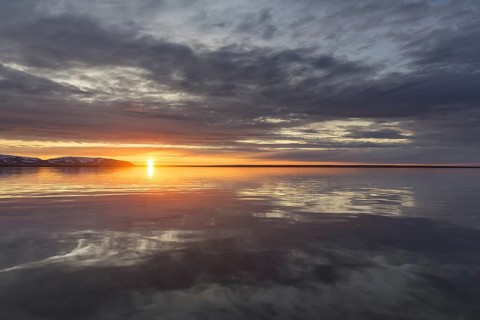 Liefdefjorden at sunset in summer