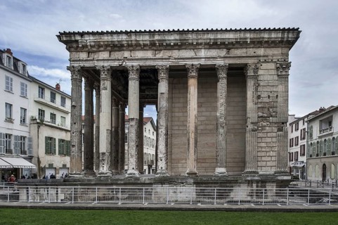 Roman temple of Augustus and Livia