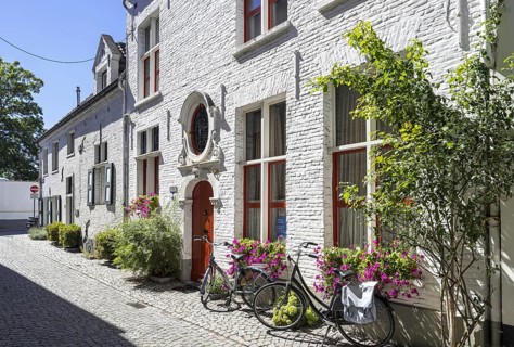 Traditional 17th century beguine's house in the Large Beguinage