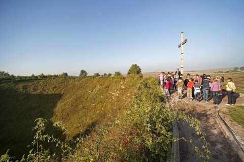 English school children visiting WWI Lochnagar mine crater