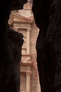 First glimpse of Al Khazneh