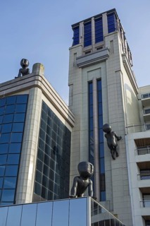 The Blankenberge Casino and the three babies from Czech sculptor David Cerny