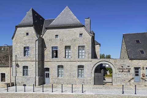 17th century chateau-ferme