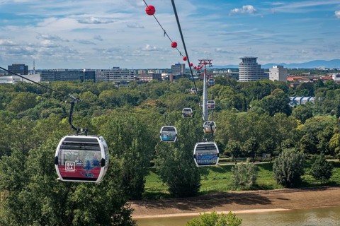 Cable car over the grounds of the Federal Horticultural Show