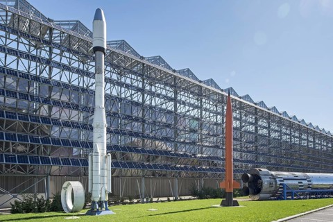 Spacecrafts in front of the Euro Space Center