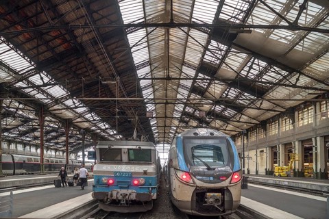 Two waiting trains at Gare de l'Est