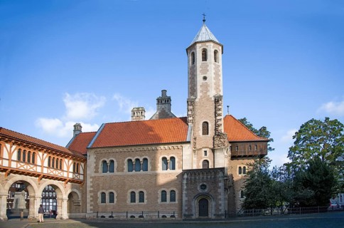 Passage to Burgplatz