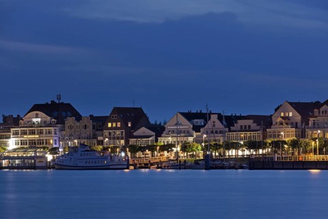 Vorderreihe at night along the river Trave at Travemuende