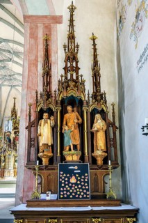 Side altar