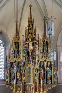 Main altar with figures of saints