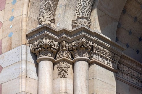 Columns with Corinthian capitals