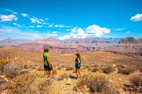 A european couple on the South Kaibab Trailhead trekking. Grand Canyon