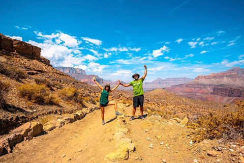 A european couple on the South Kaibab Trailhead trekking. Grand Canyon