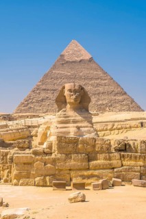 The Great Sphinx of Giza and whence the pyramids of Giza. Cairo