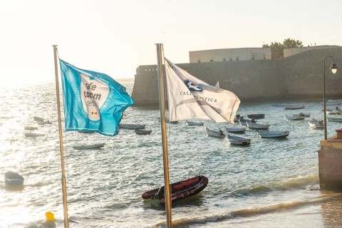 Quality waters at La Caleta beach in the city of Cadiz. Andalusia