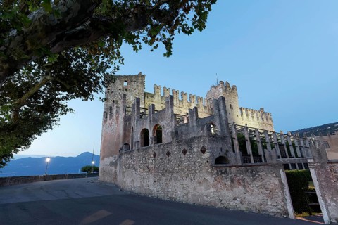 Scaliger castle and city wall