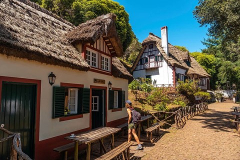 White houses at the beginning of Levada do Caldeirao Verde