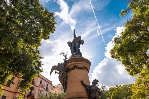 Statue called Vara de rey in Ibiza town