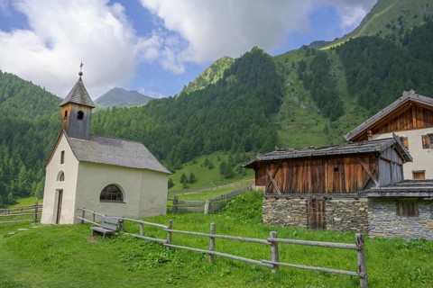 Fane Alm Chapel