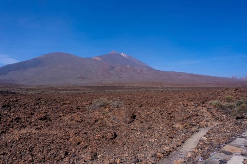 Path that begins at the Boca Tauce viewpoint in the Teide Natural Park in Tenerife