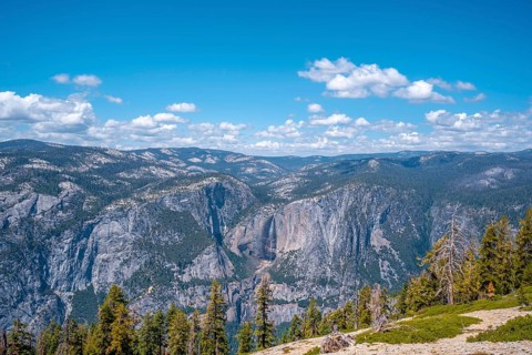 Views from Glacier point of the Vernal waterfalls and Nevada Falls. Yosemite National Park