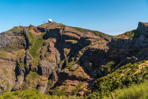 View of Pico do Arieiro from Ninho da