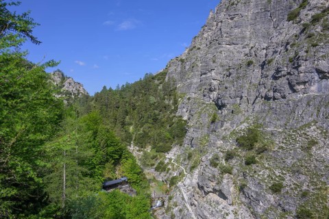View down to the Oetscherhias snack station