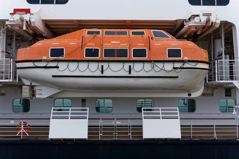Cruise ship