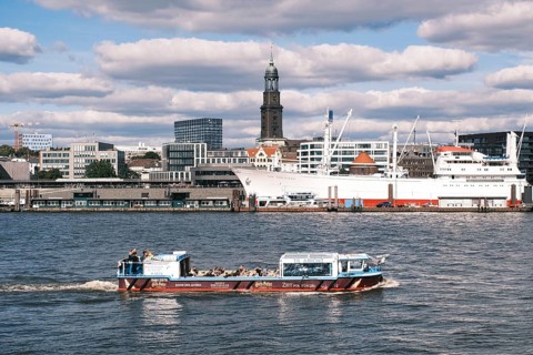 Launch in the Port of Hamburg
