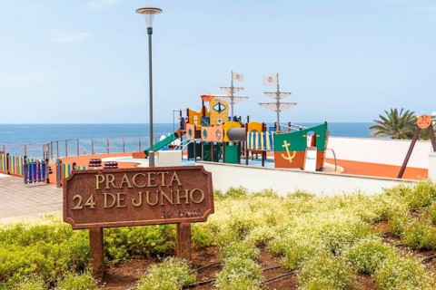 Praia da Calheta in summer