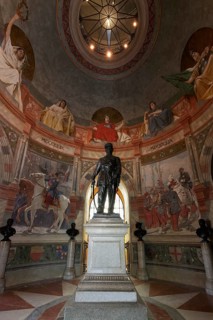 Statue of King Vittorio Emanuele II