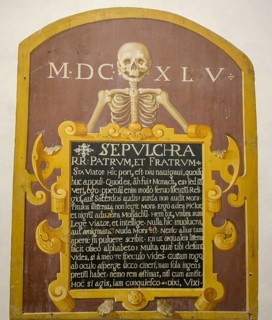 Death tablet with Latin text