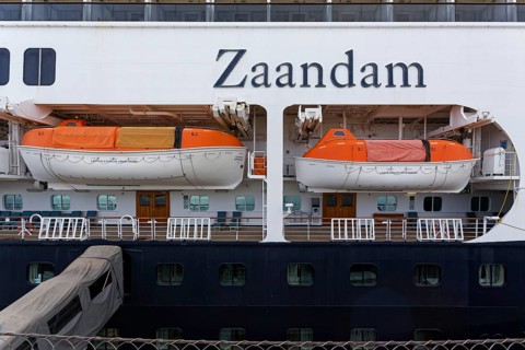 Cruise ship